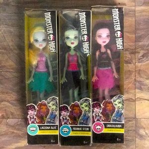 Monster high dolls